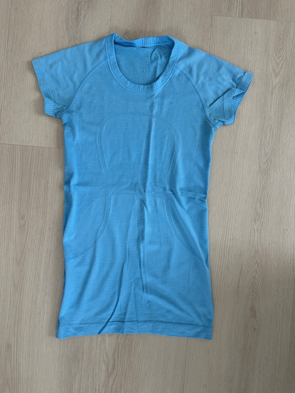 Lulu Lemon Short Sleeve Active Top